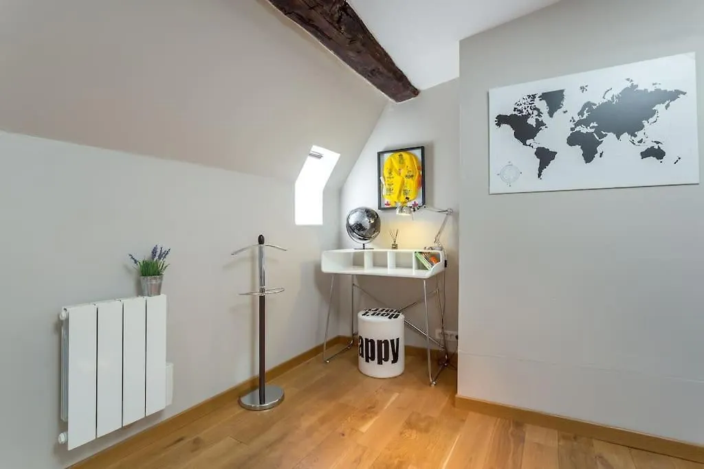 Loft De Charme Proche Hotel-De-Ville - Lyon 1Er 아파트