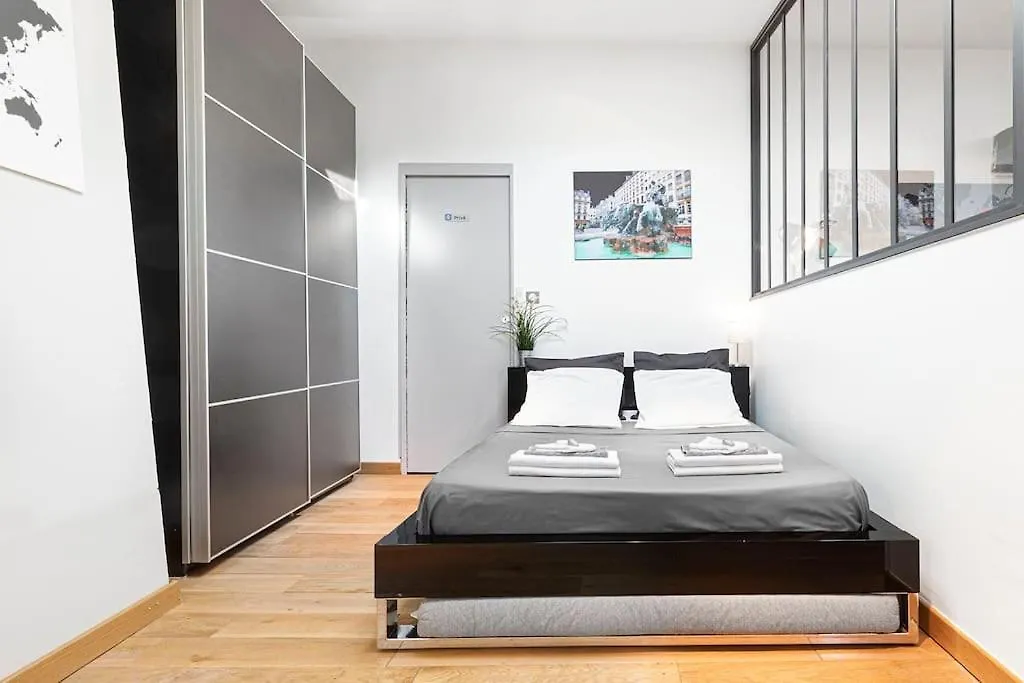 Loft De Charme Proche Hotel-De-Ville - Lyon 1Er 아파트